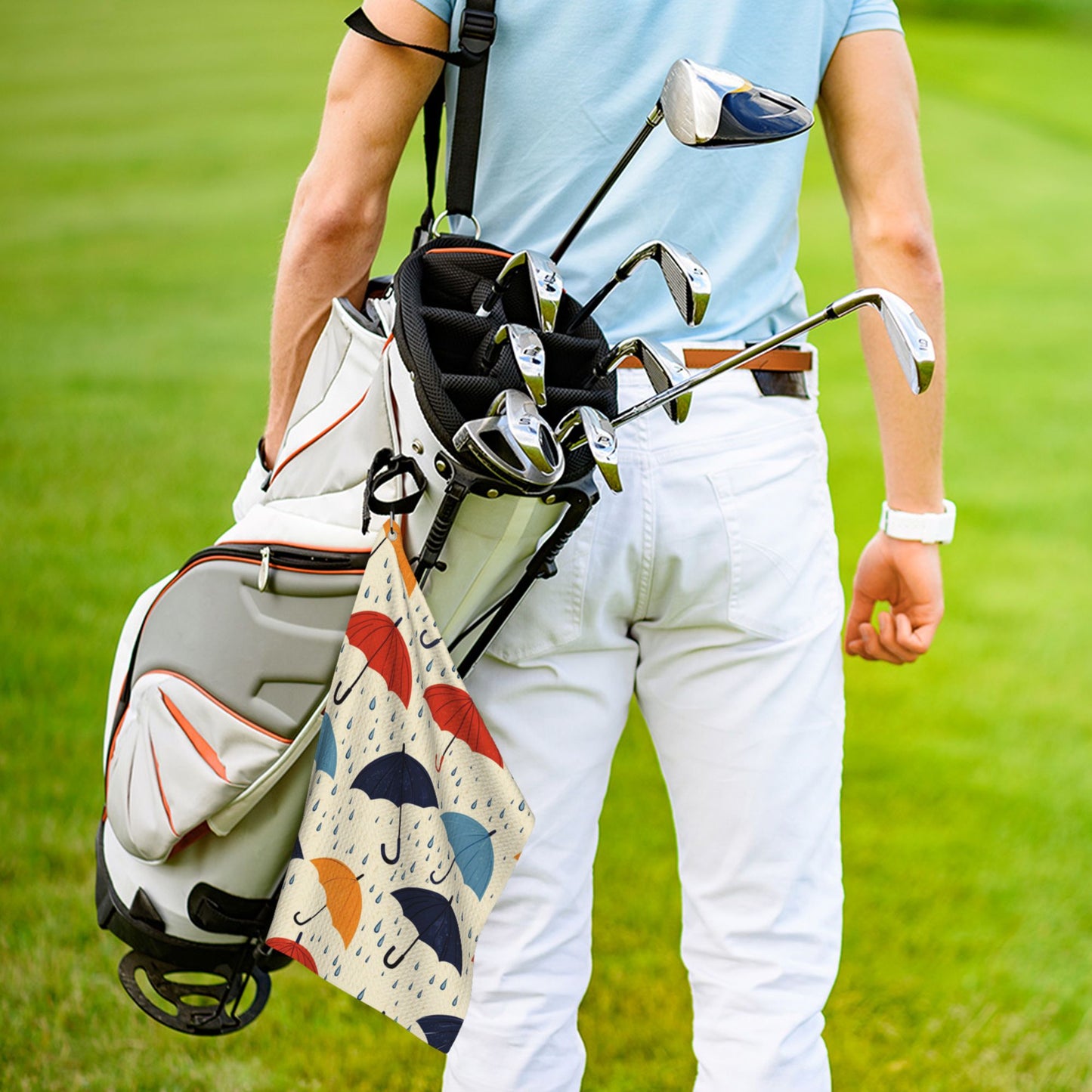 Umbrella Pattern Golf Towel 16.1"x24" – Microfiber Quick-Dry Sports Towel with Carabiner Clip, Colorful Retro Rain Design