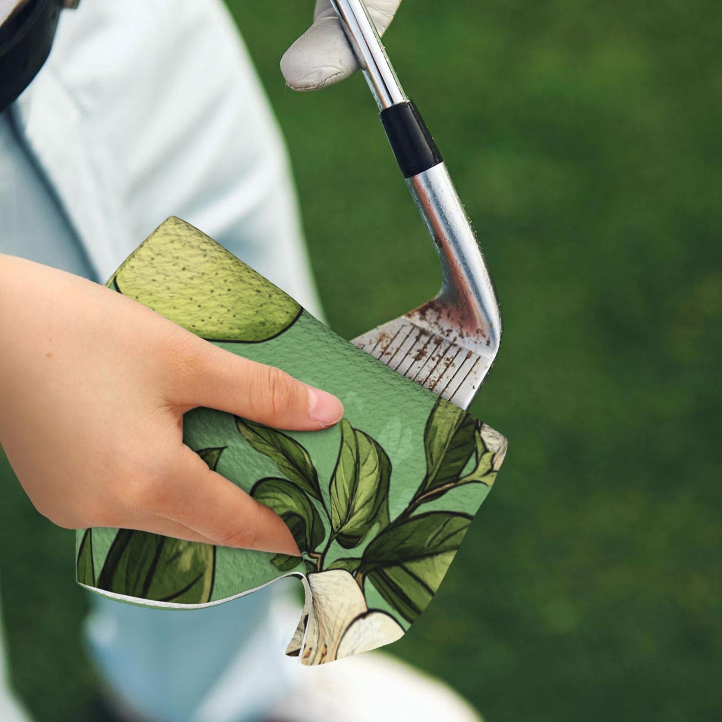 Green Pear & Floral Golf Towel 16.1"x24" – Quick-Dry Microfiber Sports Towel with Hanging Clip for Golf, Fitness & Outdoor Use